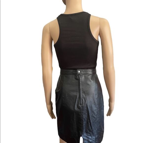 Vintage Don’t Stop Genuine Black Leather Mini Skirt size small - Picture 4 of 12